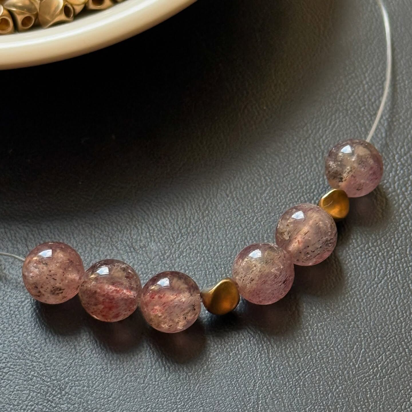 [原石] 金屬隔珠配件 一組 10 顆 不規則形