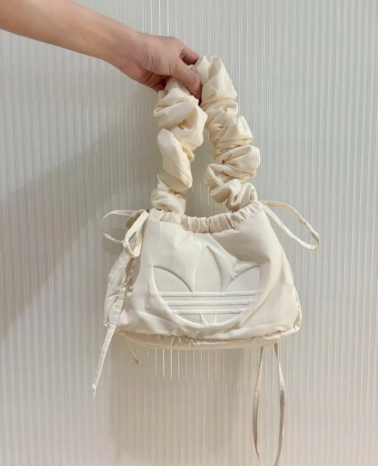 【預訂】ADIDAS RUFFLE SHOULDER BAG 雲朵包
