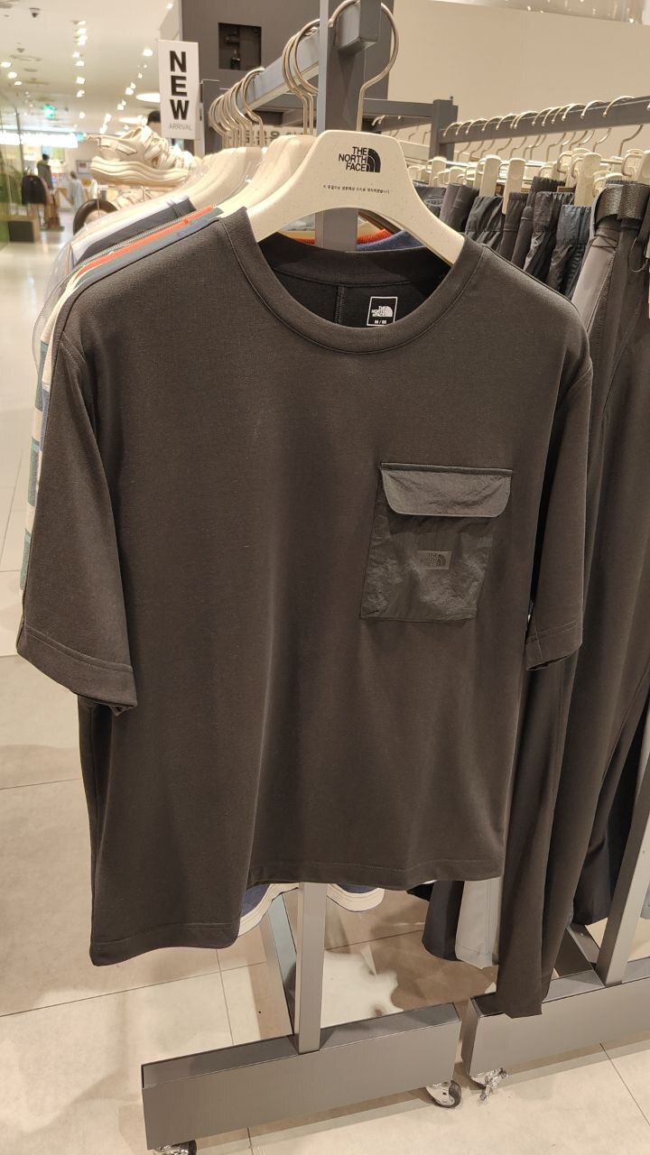 [K] THENORTHFACE BLACK M'S JOURNEY S/S ROUND TEE, NT7UR23A-BLK (KTNF25)