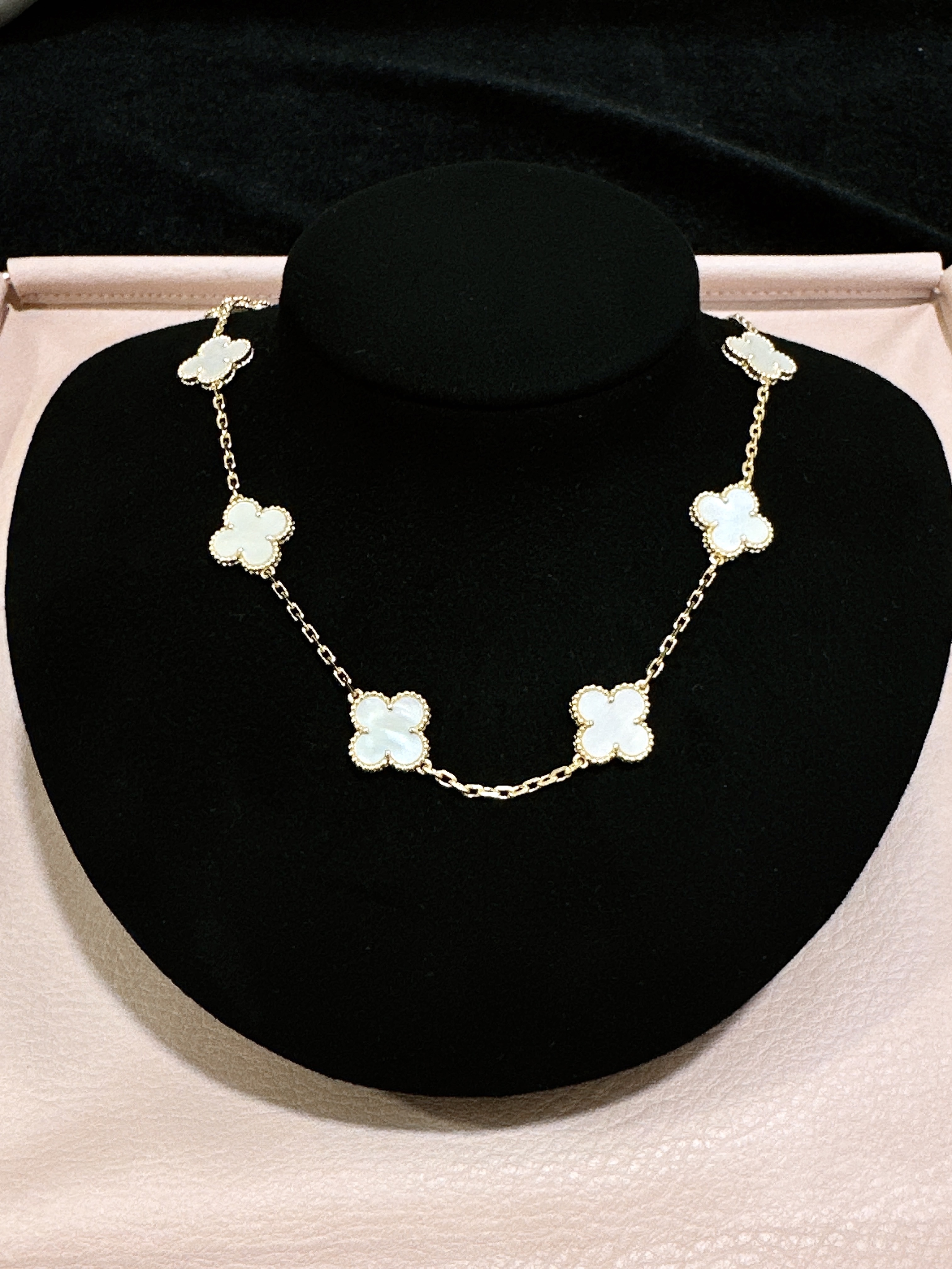 Premium 10 flower necklace