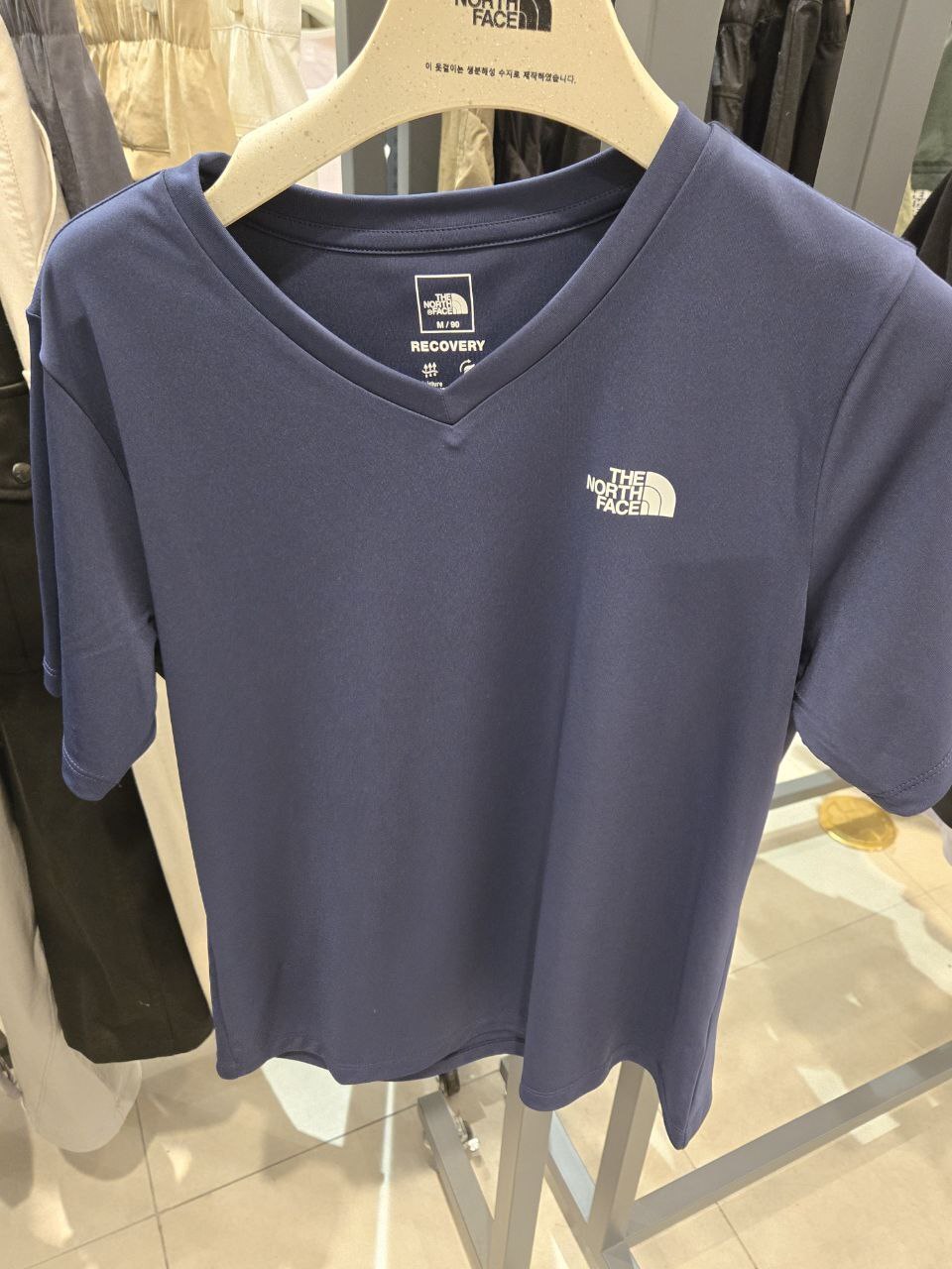 [K] THENORTHFACE MIDNIGHT NAVY W'S RECOVERY S/S V-NECK, NT7UR50A-MDN (KTNF80)