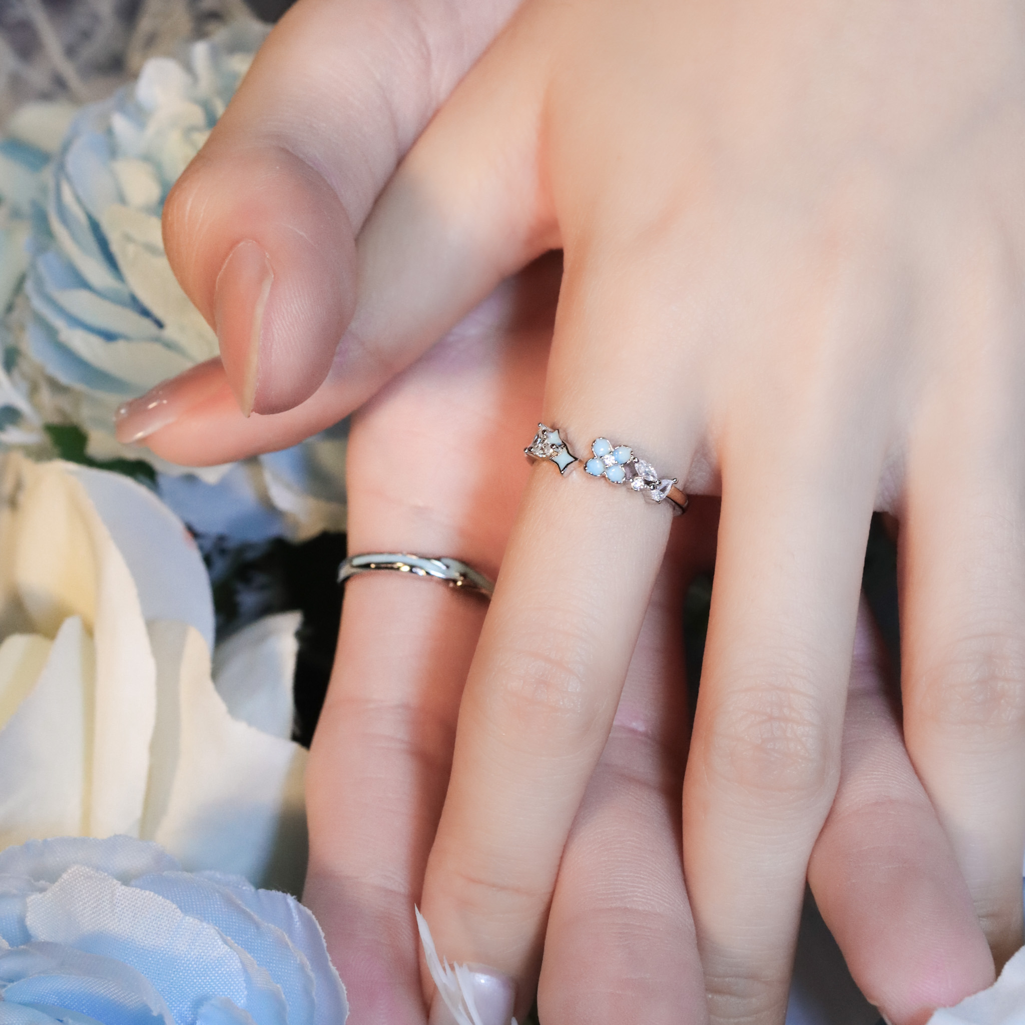 | 925純銀・ 厚鍍白金 | 漫藍幸福情侶戒指（男款/女款） | RI0872 |