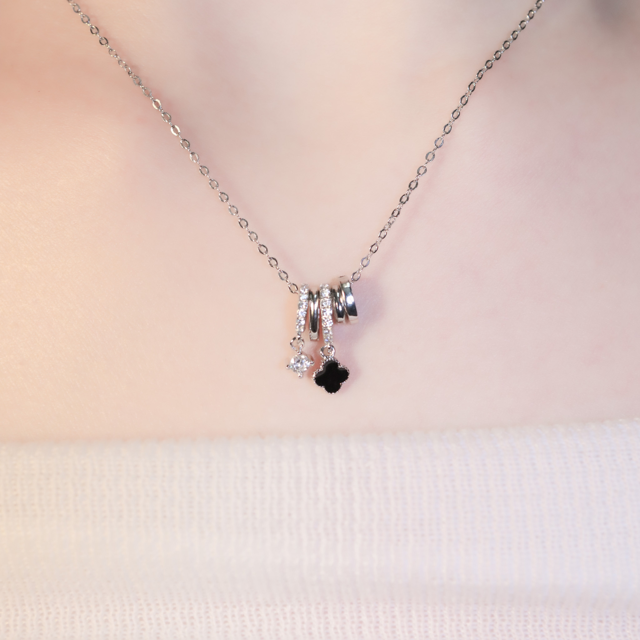 | 925純銀・厚鍍白金 | 幸福流星項鍊 | NE1463 |