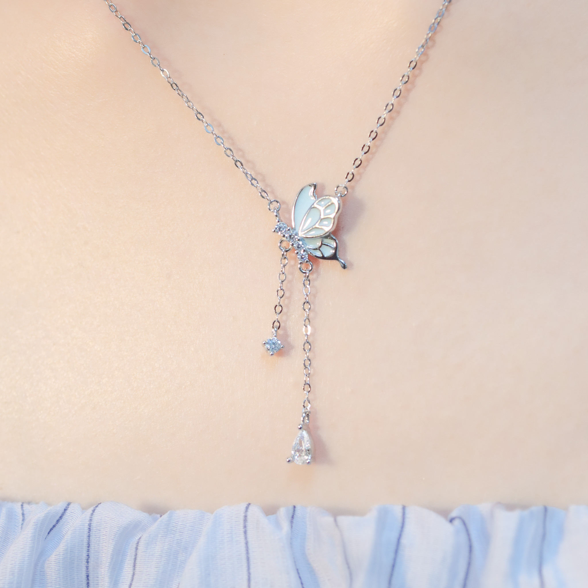 | 925純銀・白金 | 漫藍蝶星項鍊 | NE1445 |