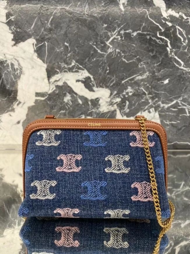 Celine Clutch On Chain