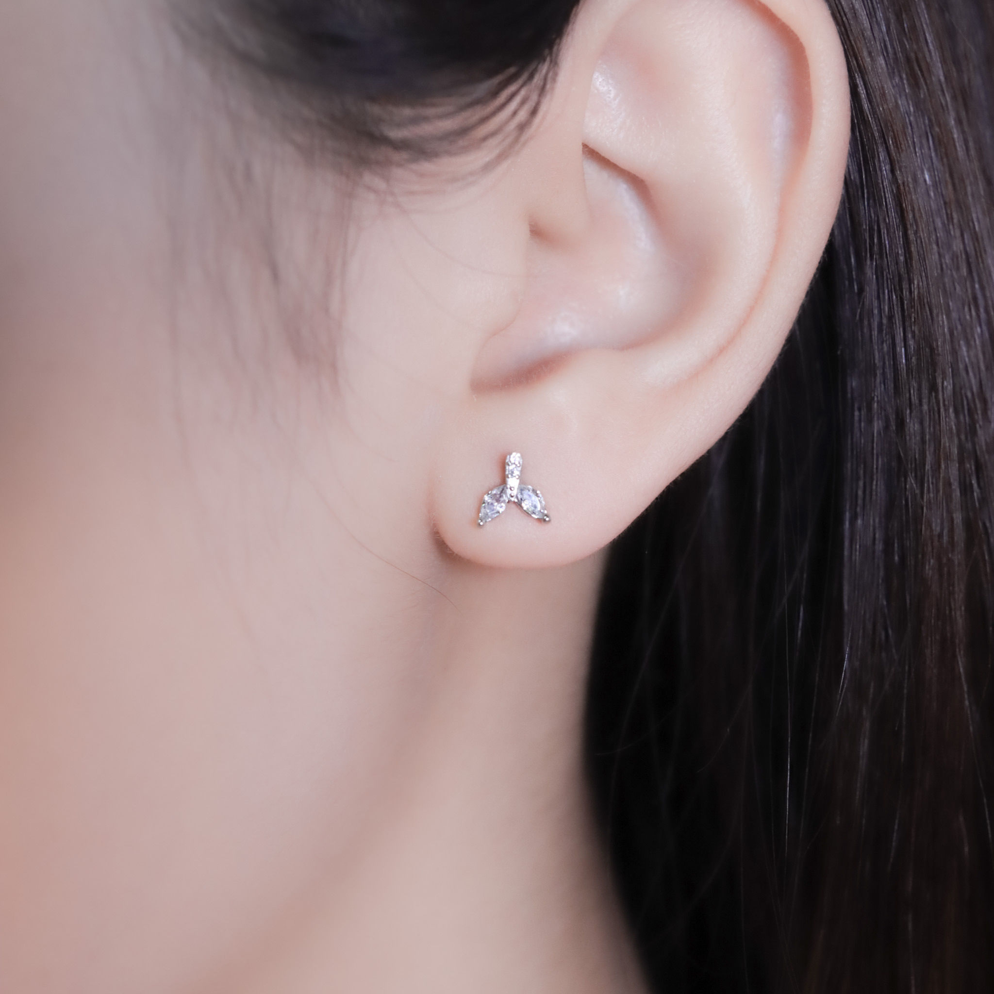 | 999足銀・白金 | 小勇氣耳環 | EA1016 |