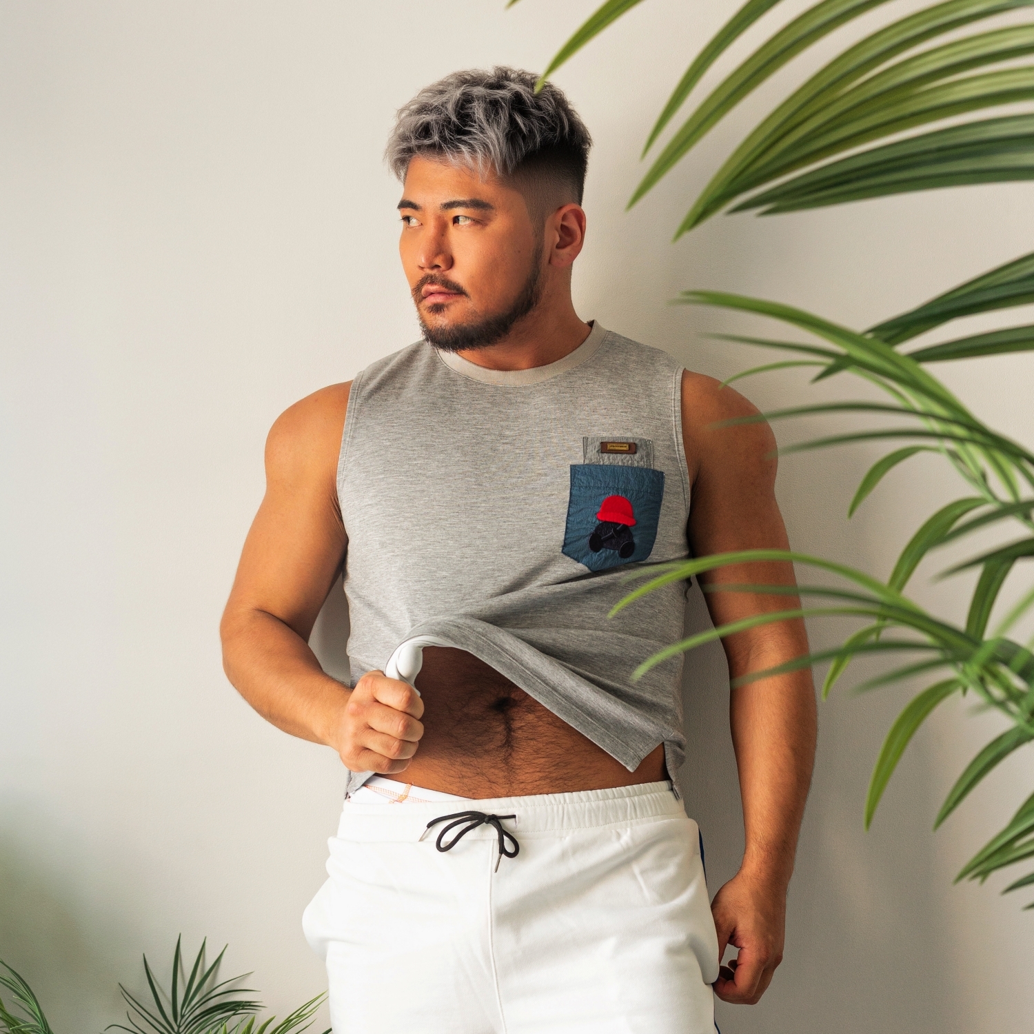 2025 全新系列 - Bear Vest 寬肩背心 冷灰