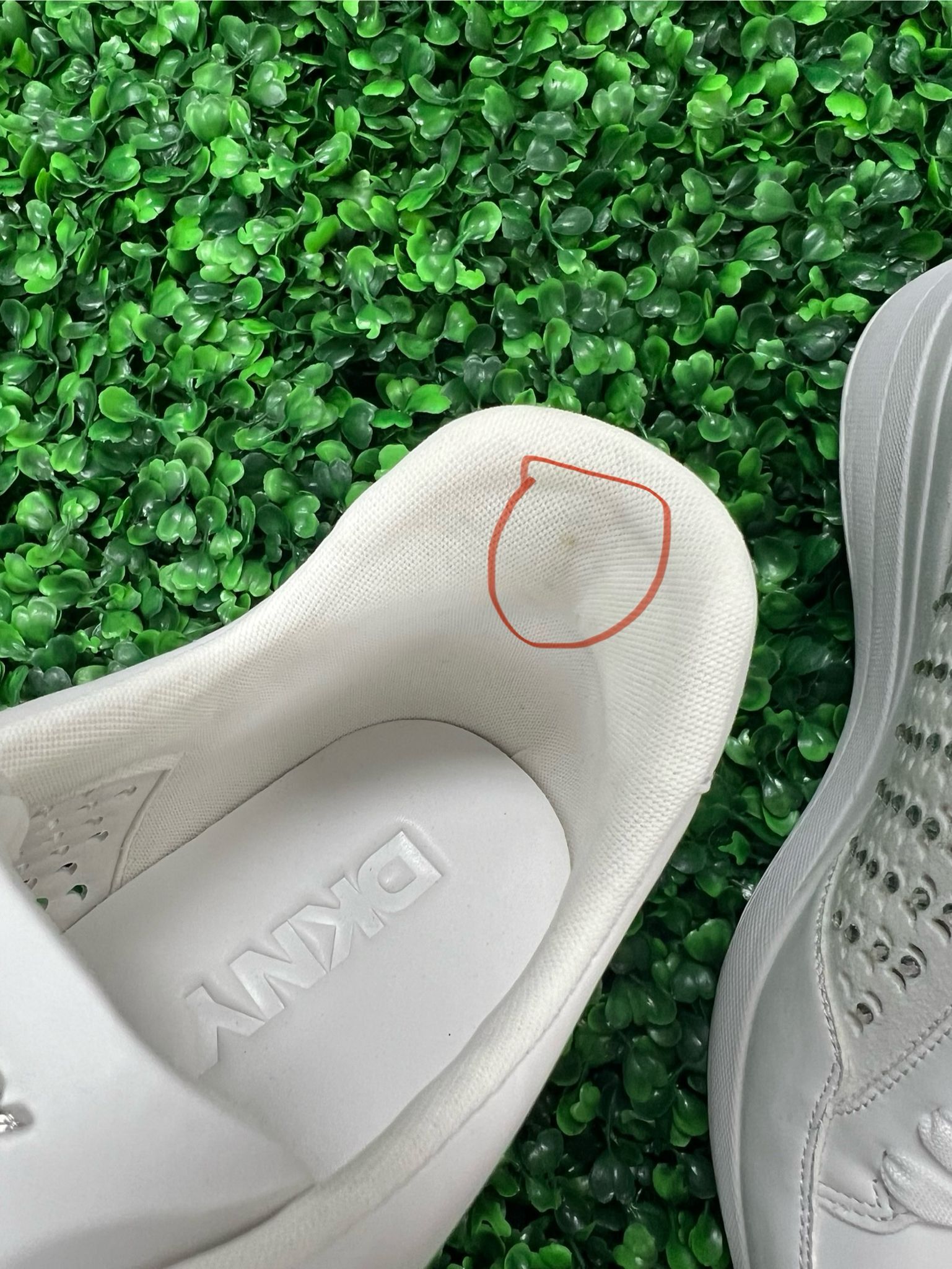 【預購】DKNY G081353 女裝波鞋（瑕疵貨品）