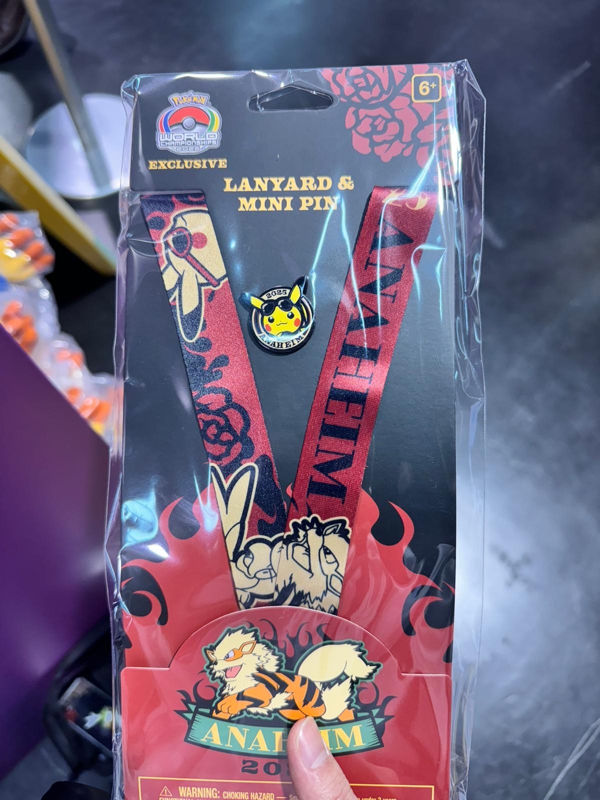 預訂-寶可夢世界賽2025 POKÉMON CENTER-風速狗頸帶