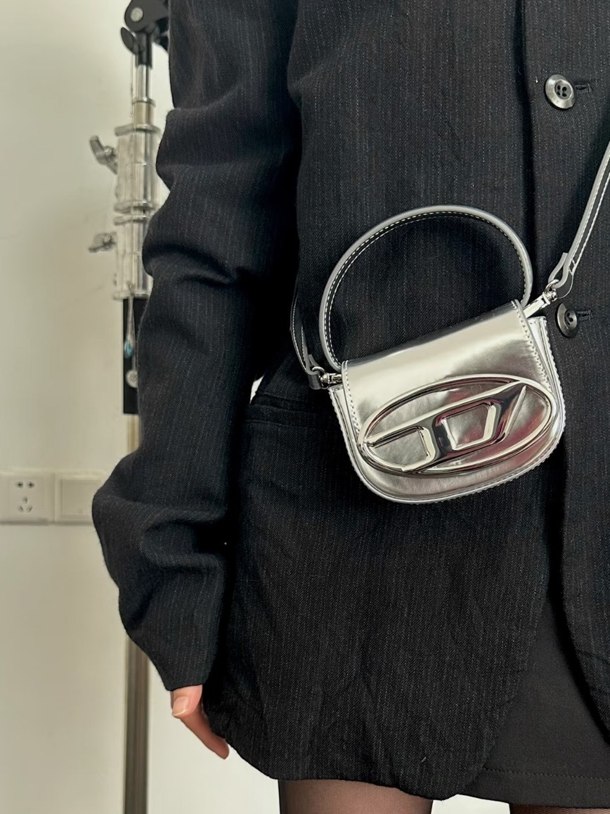 【現貨】DIESEL MINI 叮噹包 兩用包 銀色 DIESELMINI