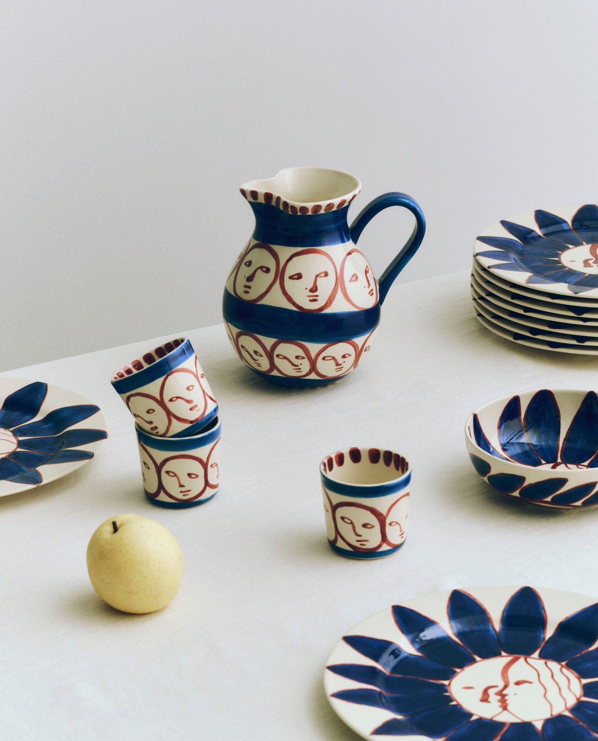 HAY 手工陶瓷餐具系列，搭配有質感的碗和杯子，讓吃飯體驗更有氛圍