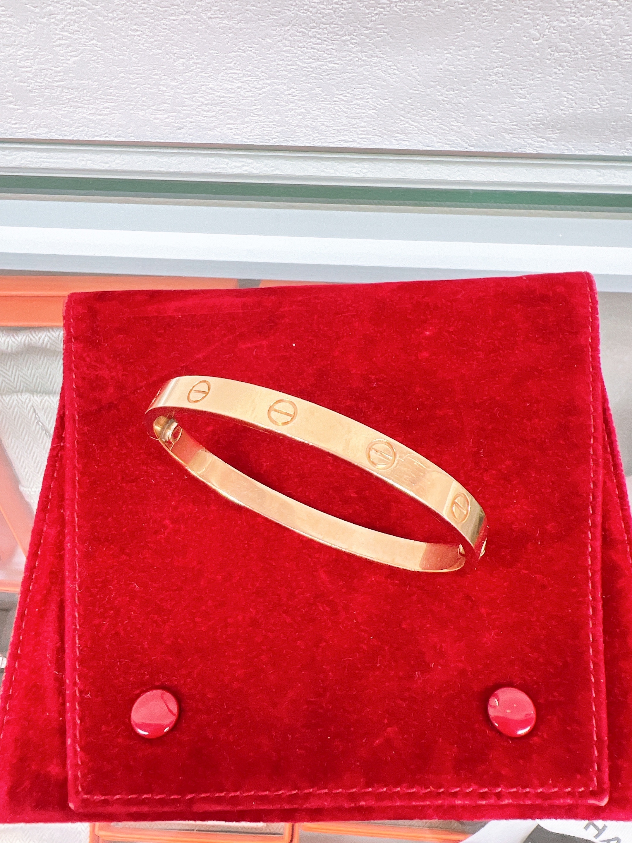 Cartier love bracelet (rose gold) classic model size 18