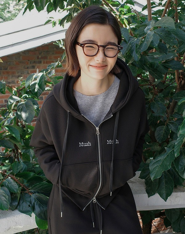 預訂｜MUAHMUAH LOGO STITCH REGULAR FIT NAPPING HOOD ZIPUP