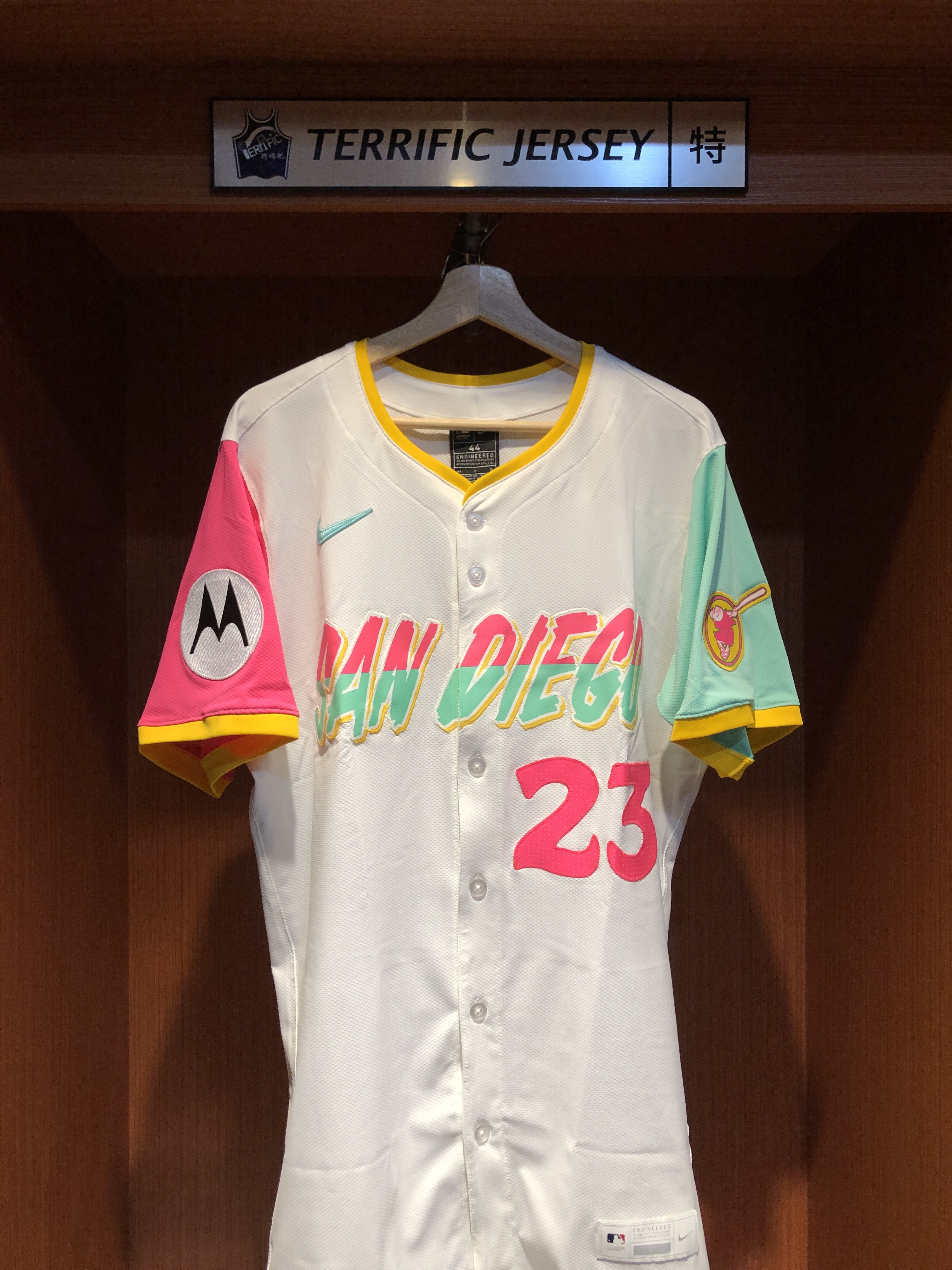 MLB球衣 Fernando Tatis Jr. 聖地牙哥教士城市 City Nike Elite Player Name Jersey 球員版 電繡 含贊助商標 全新
