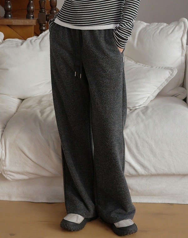 預訂｜MUAHMUAH WIDE BANDING NAPPING PANTS