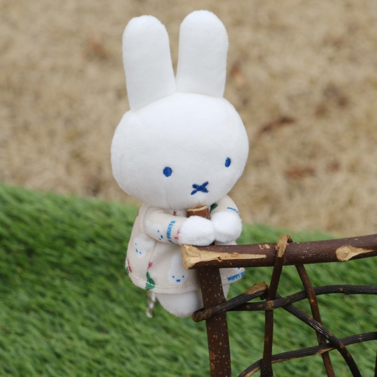 MIFFY 米菲兔 水果服裝造型 梨子 吊飾 鑰匙圈 日本代購