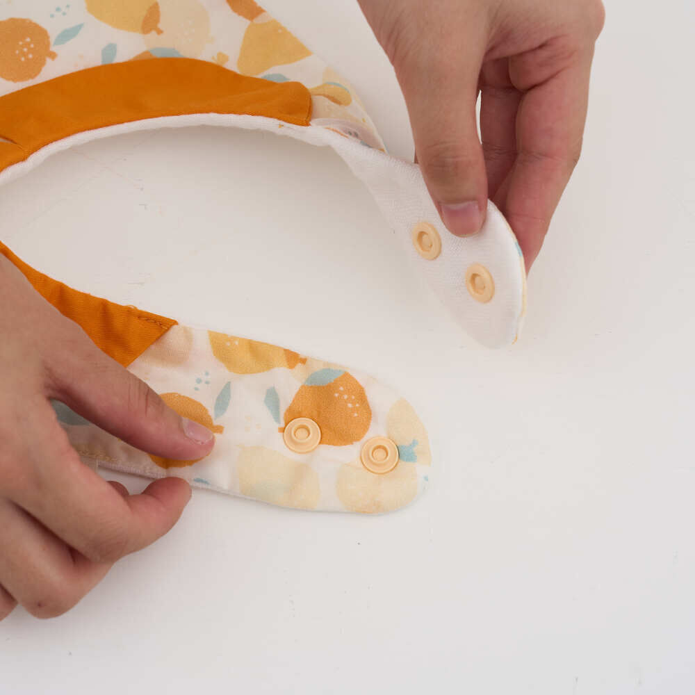 印花樂小圓領口水巾/寶柚桔利/活力黃綠