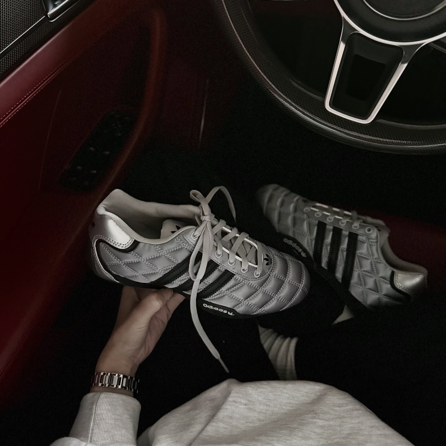 Adidas Originals Adiracer Low 白銀 黑色 小香風 菱格紋 薄底 復古鞋 JS0284