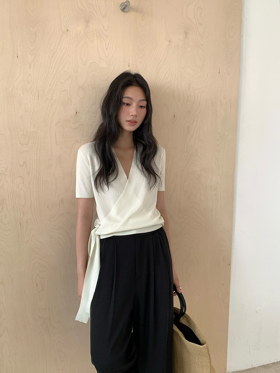 8W08 簡約交疊綁帶層次感上衣 五色