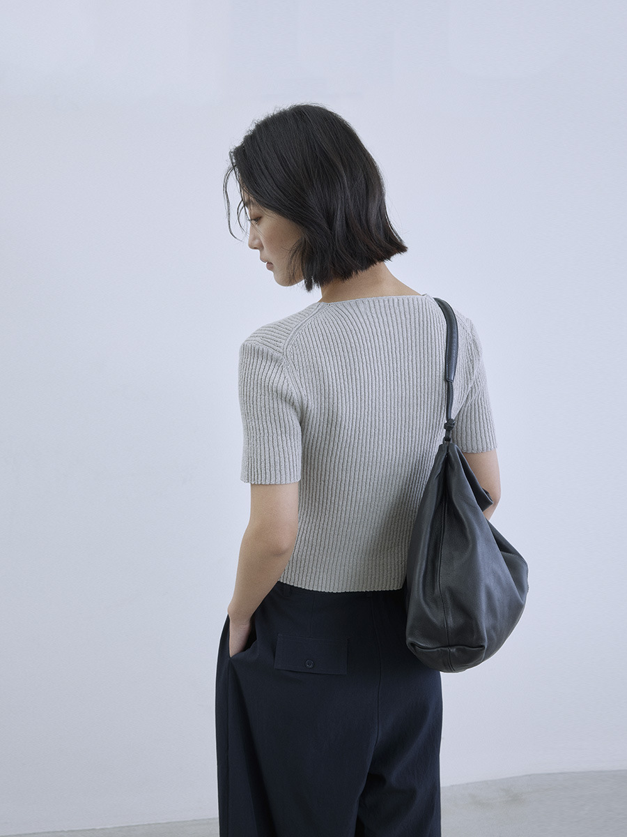 8W11 雙拉鍊V領針織坑條上衣 四色