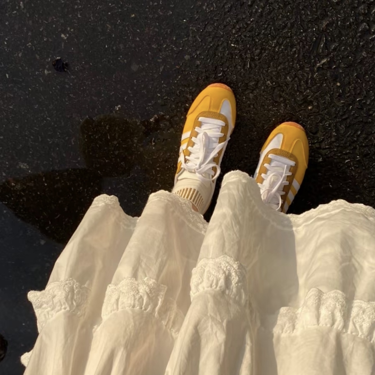 ADIDAS VS JOG 2.0 檸檬黃 黃白 復古 休閒鞋 男女同款 JP5760