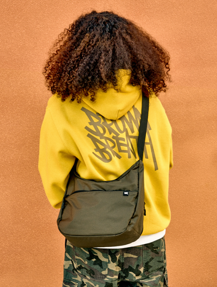 【現貨】BROWN BREATH LL081638 STIN 斜背包