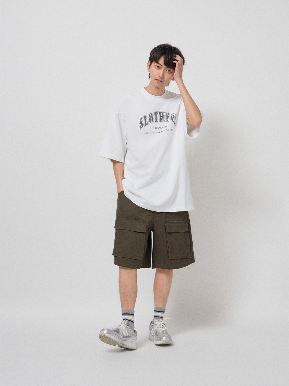 抽繩大口袋短褲