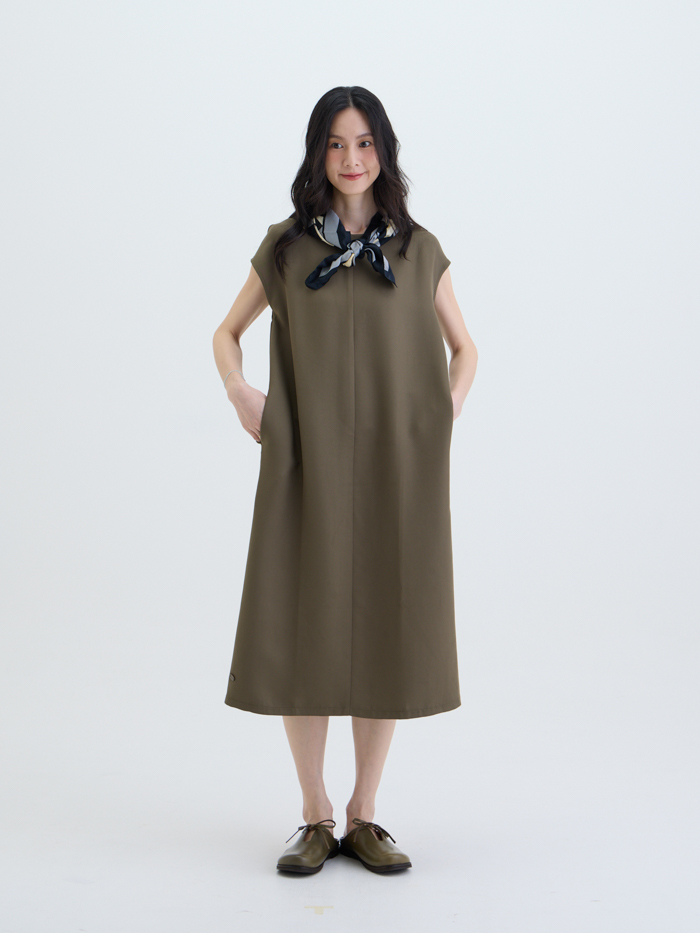 留白之間圓領拼接洋裝-橄綠