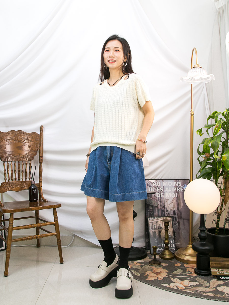 【夏日SUMMER SALE】領邊釘珍珠 開口．通通線仔料TOP【不設退換】【因SUMMER SALE訂單較多，需要7-10個工作天才安排出貨】