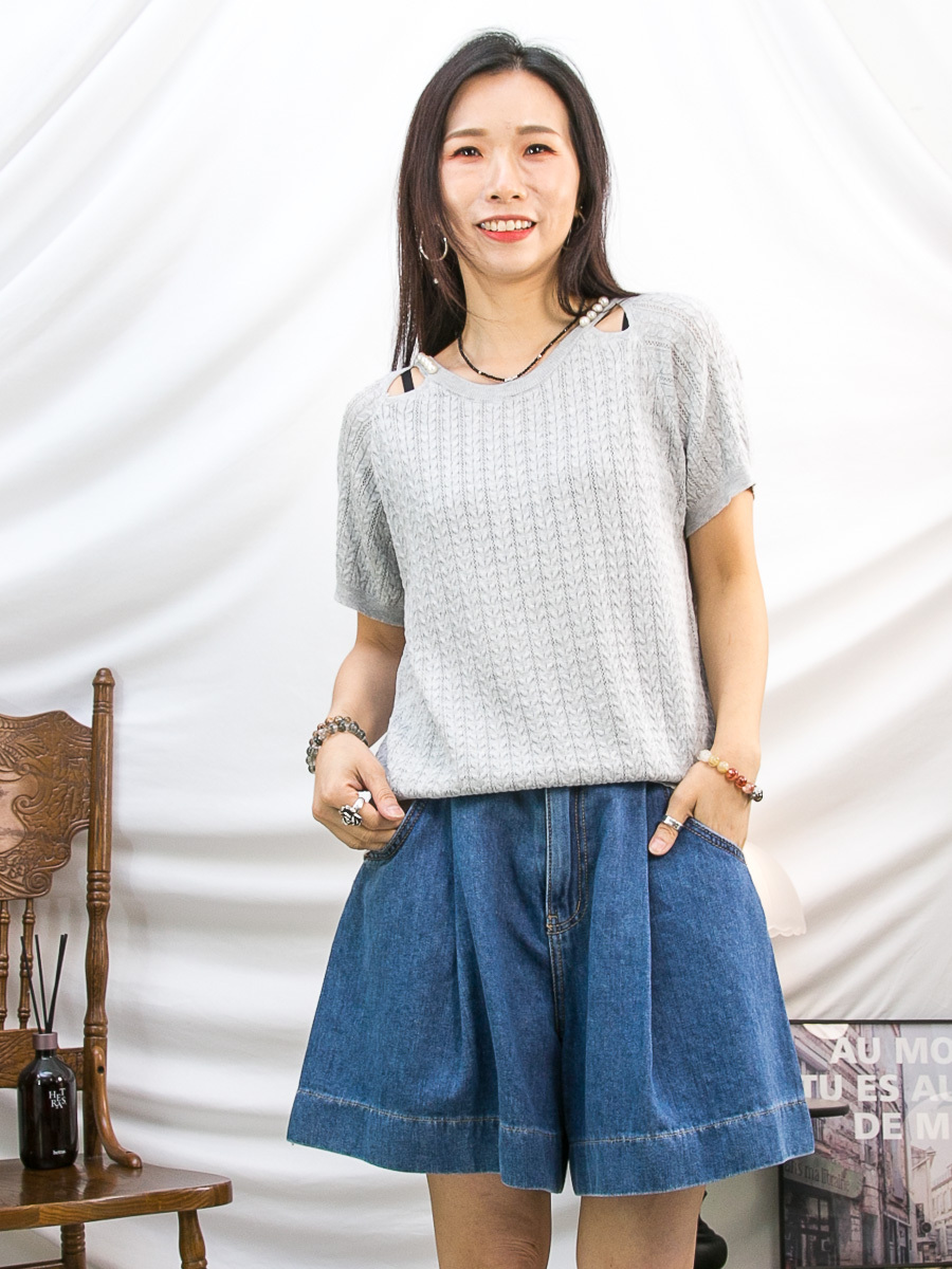 【夏日SUMMER SALE】領邊釘珍珠 開口．通通線仔料TOP【不設退換】【因SUMMER SALE訂單較多，需要7-10個工作天才安排出貨】