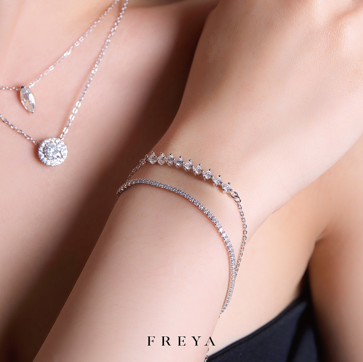 FREYA 方排鑽調節手鍊