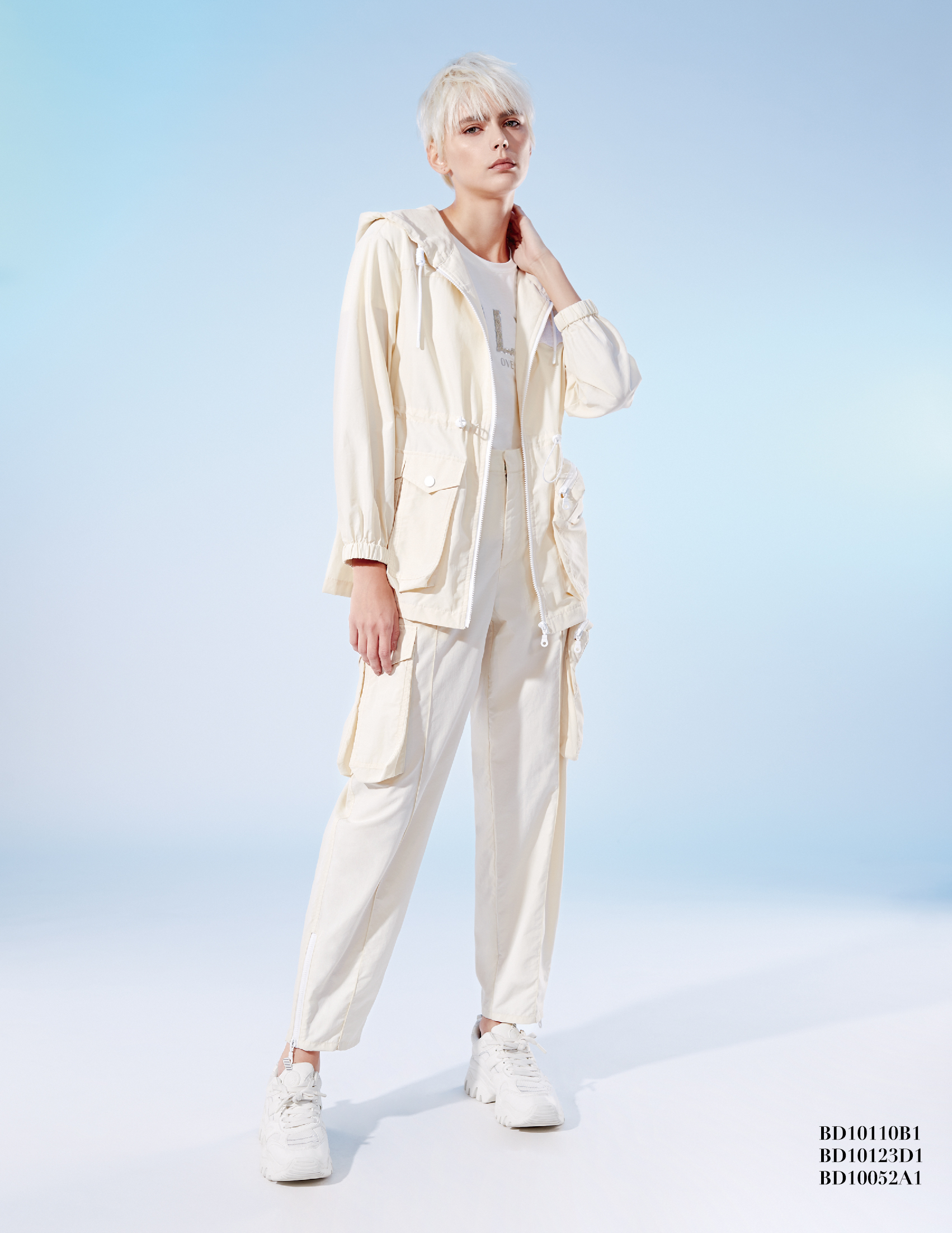 BD10110B1 浮雕花園立體大貼帶工裝褲