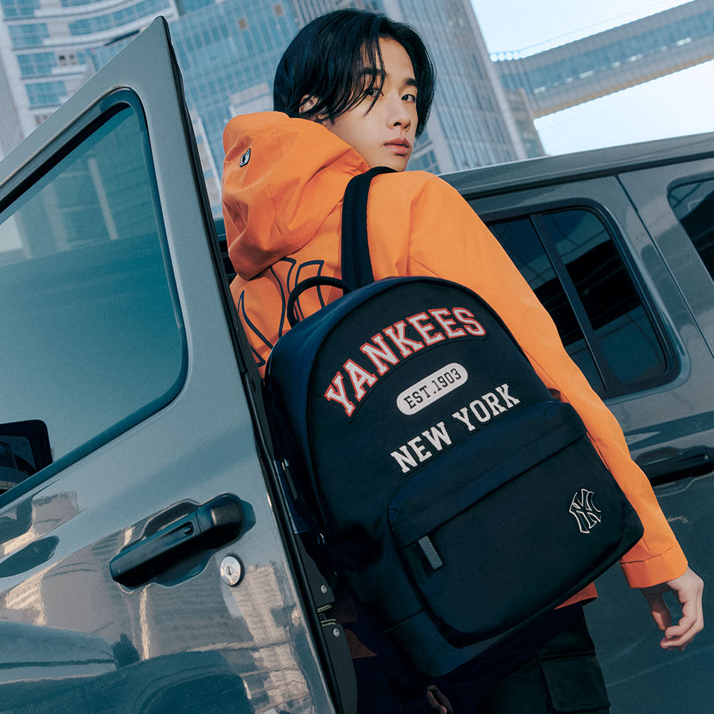 【直播】MLB LL081504 Varsity系列 尼龍後背包