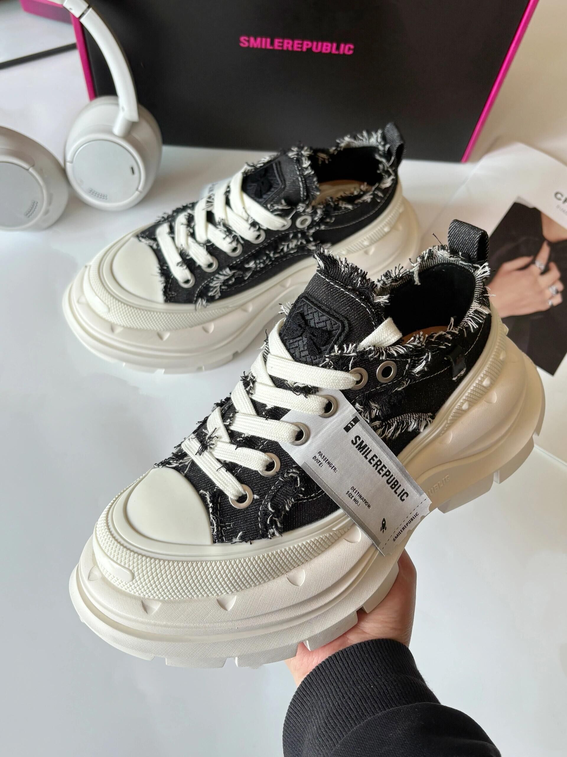 Smilerepublic Smile Queen Classic 開口笑帆布鞋 2.0 全黑 牛仔 不修邊 小香風 厚底 鋸齒鞋 老爹鞋 SR20240106001/預購