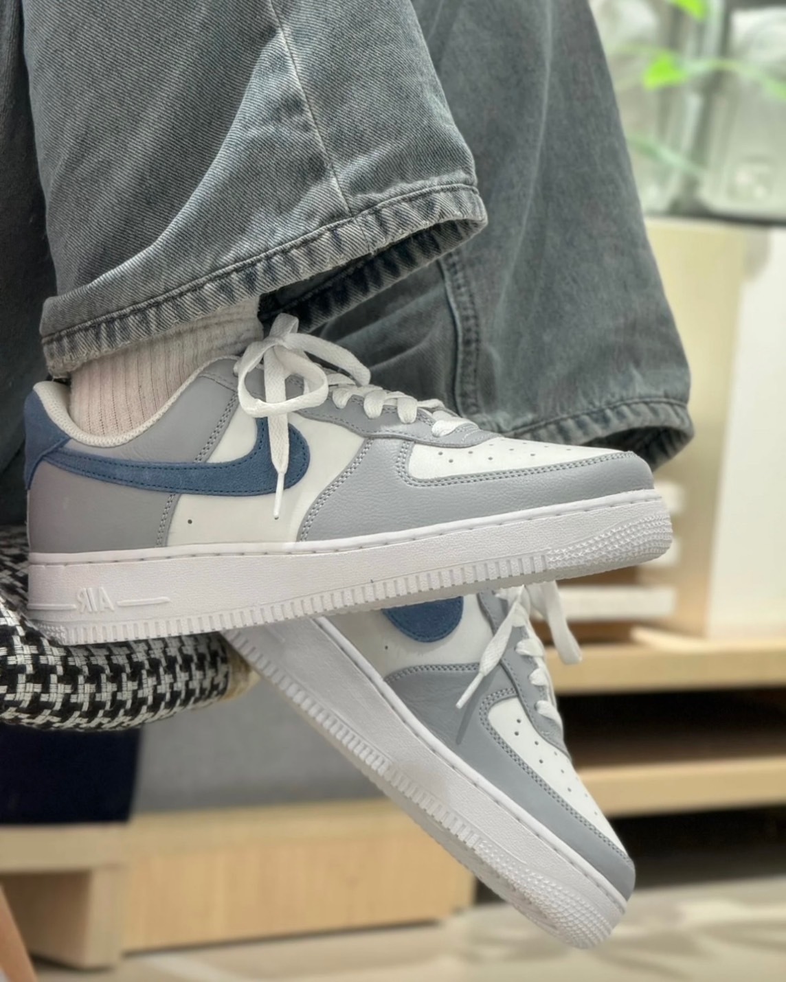 <情侶鞋首選>Nike Air Force 1 Low 麂皮 皮革 灰藍