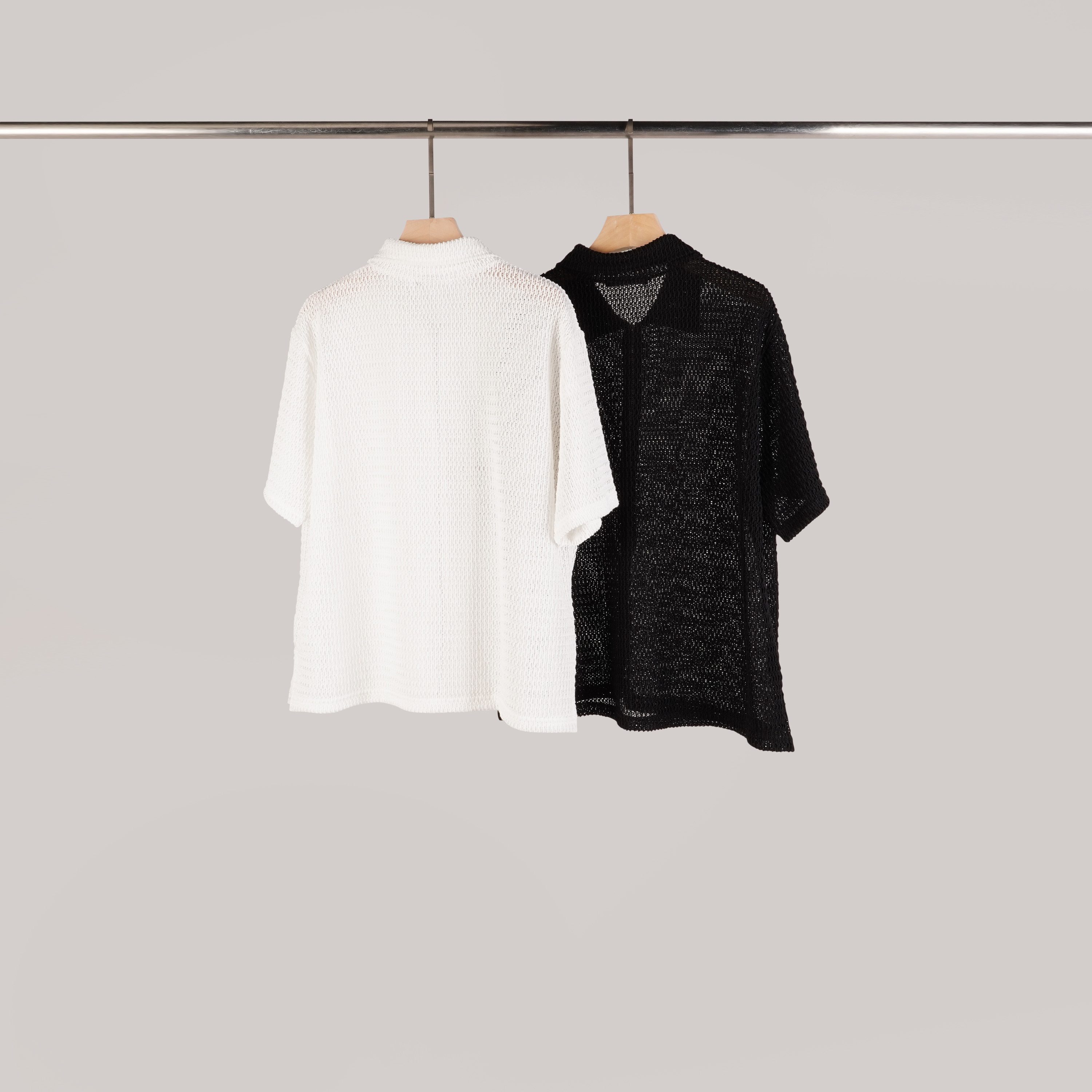 小開衩拉鍊洞洞襯衫 | 2色