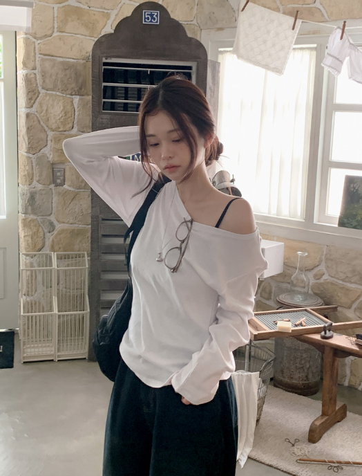 早秋預訂｜Uneck 單肩寬鬆長袖T 恤