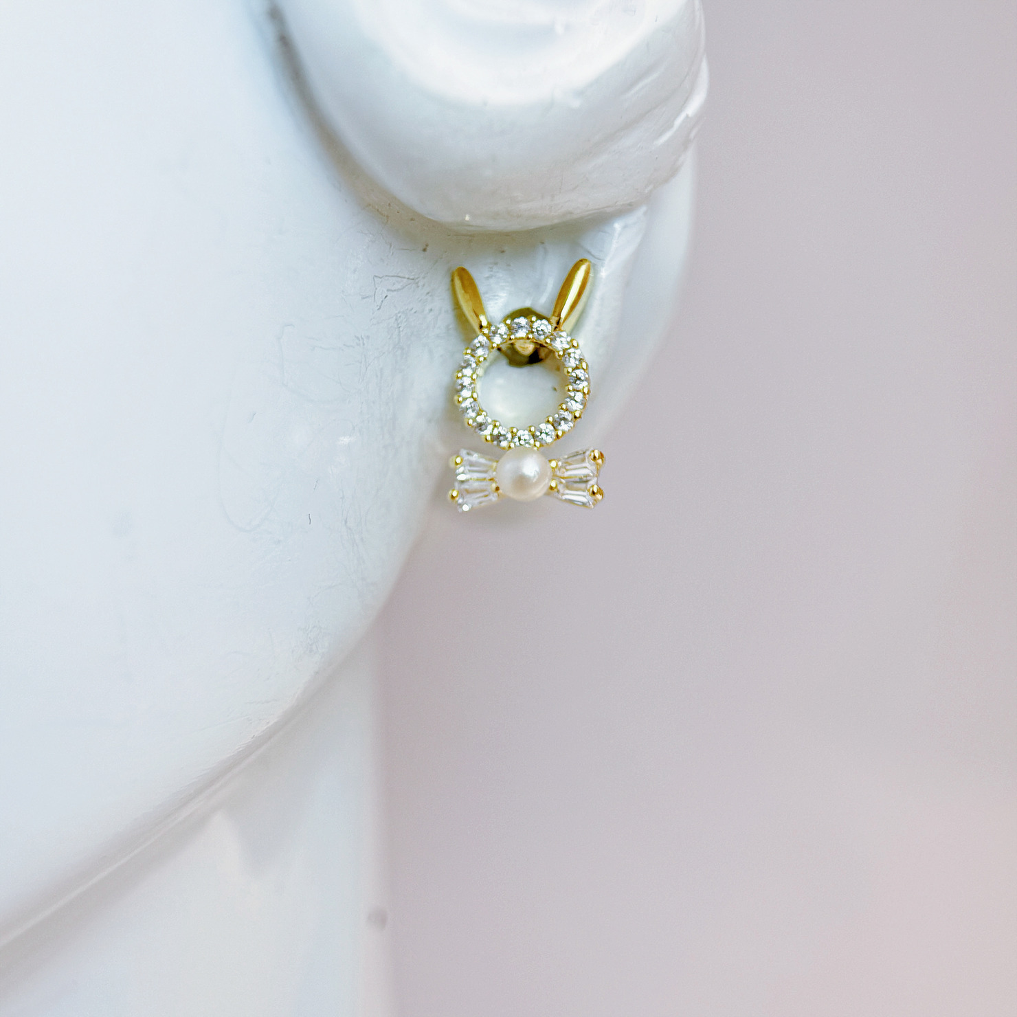 珍圈蝴蝶兔耳環