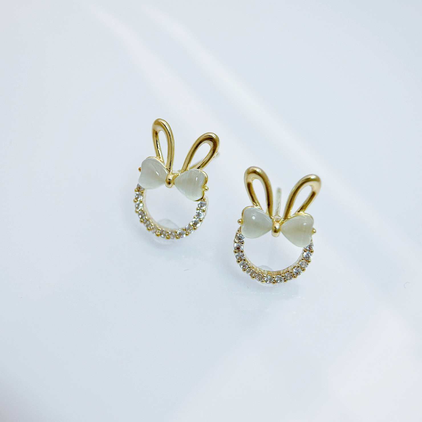 心語緞帶兔耳環