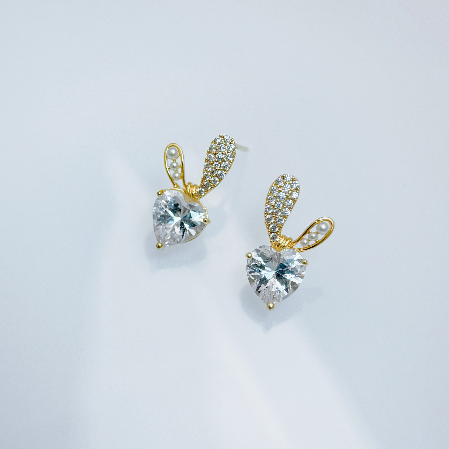 心鑽甜耳兔耳環