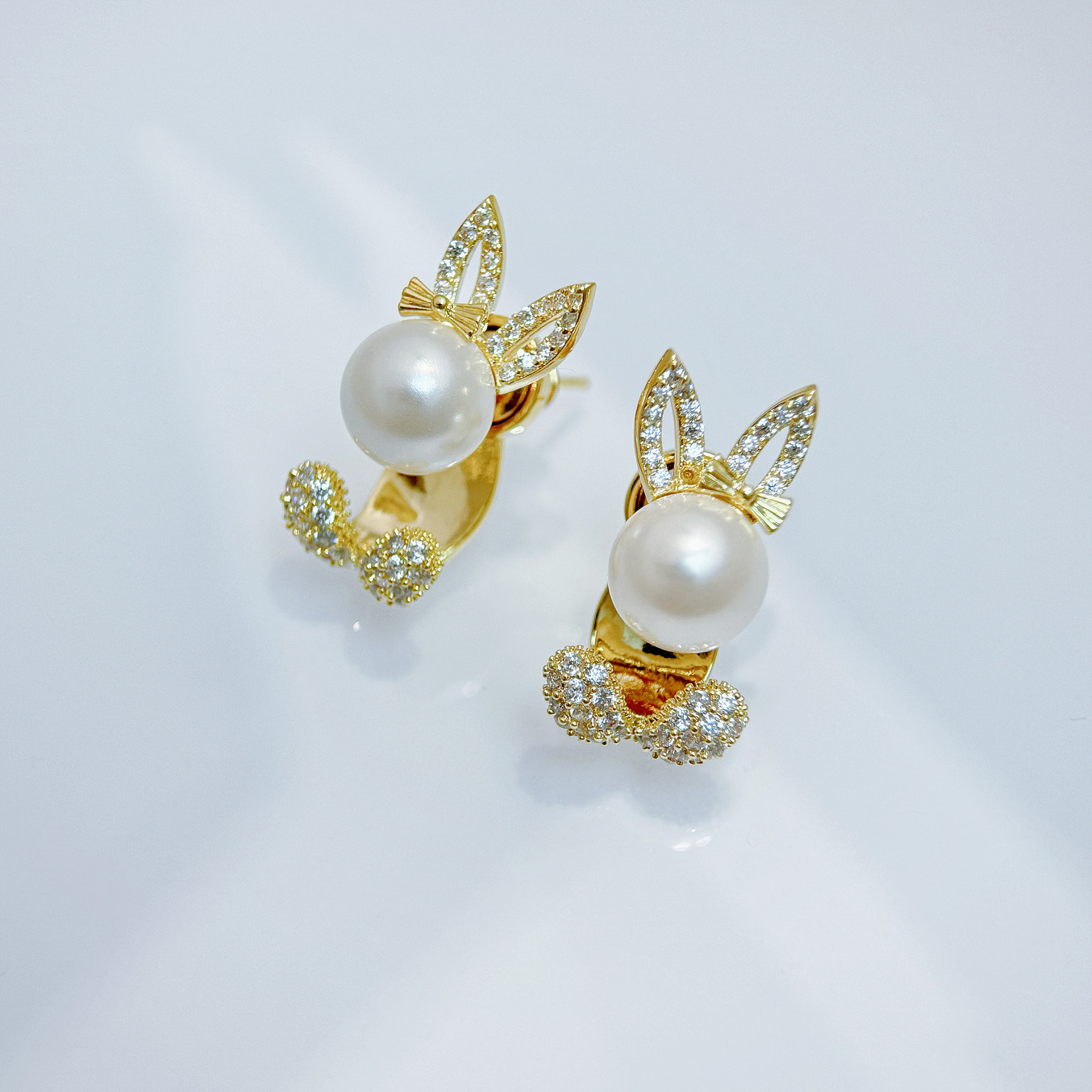 晶耀禮帽兔耳環