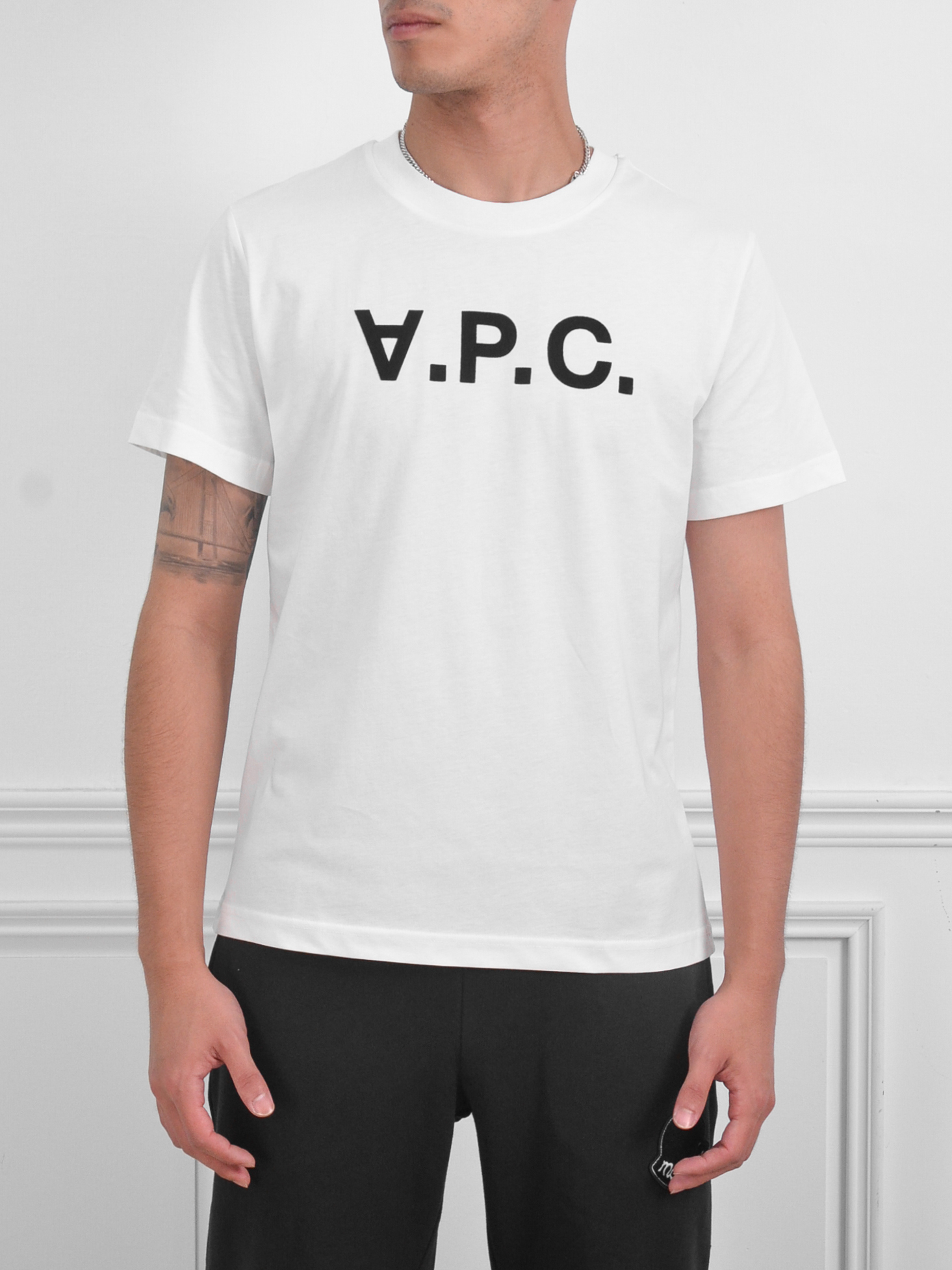 A.P.C 大字樣LOGO短袖 白/深藍【COHBMM26384TIQSS25】