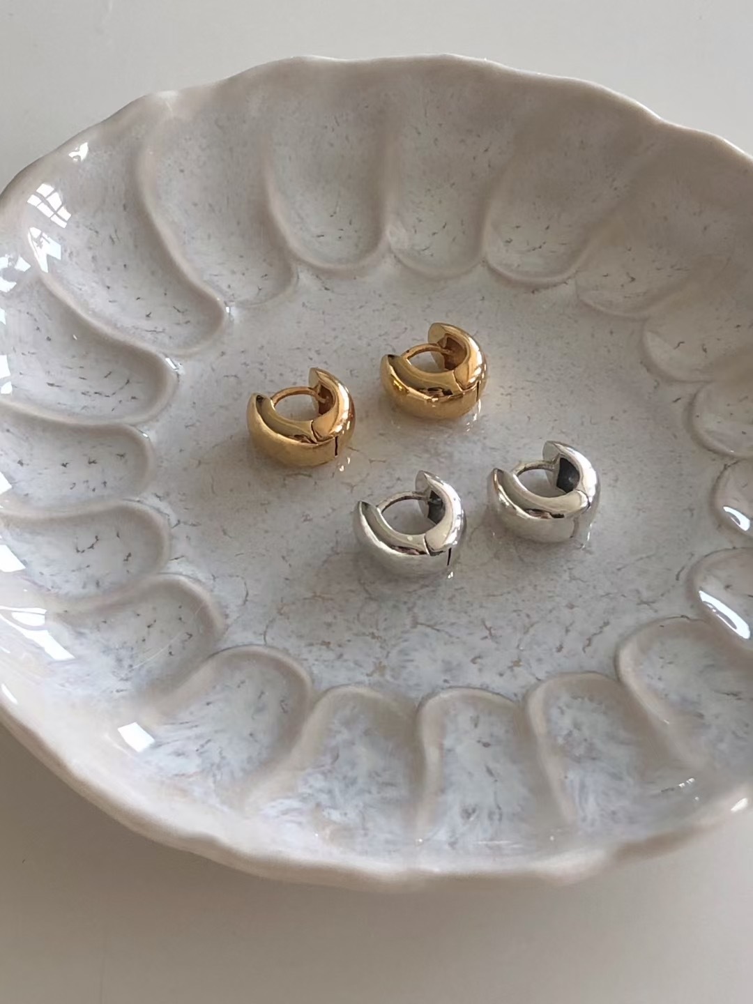 925Silver bold one touch earring