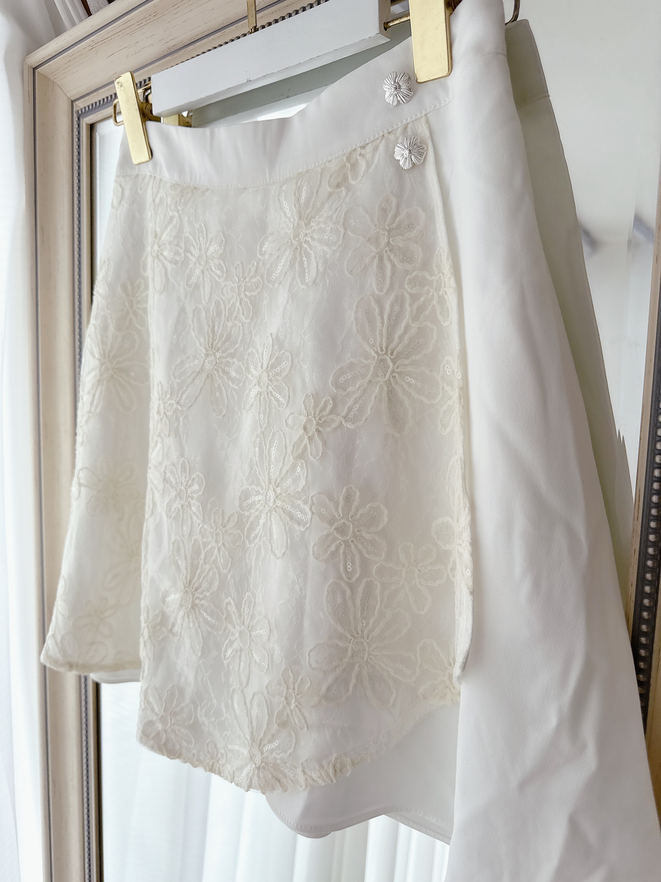 *BJ2 ONLY* THE CREAMY SUNFLOWER SKIRT KR JUL TBL 0803a