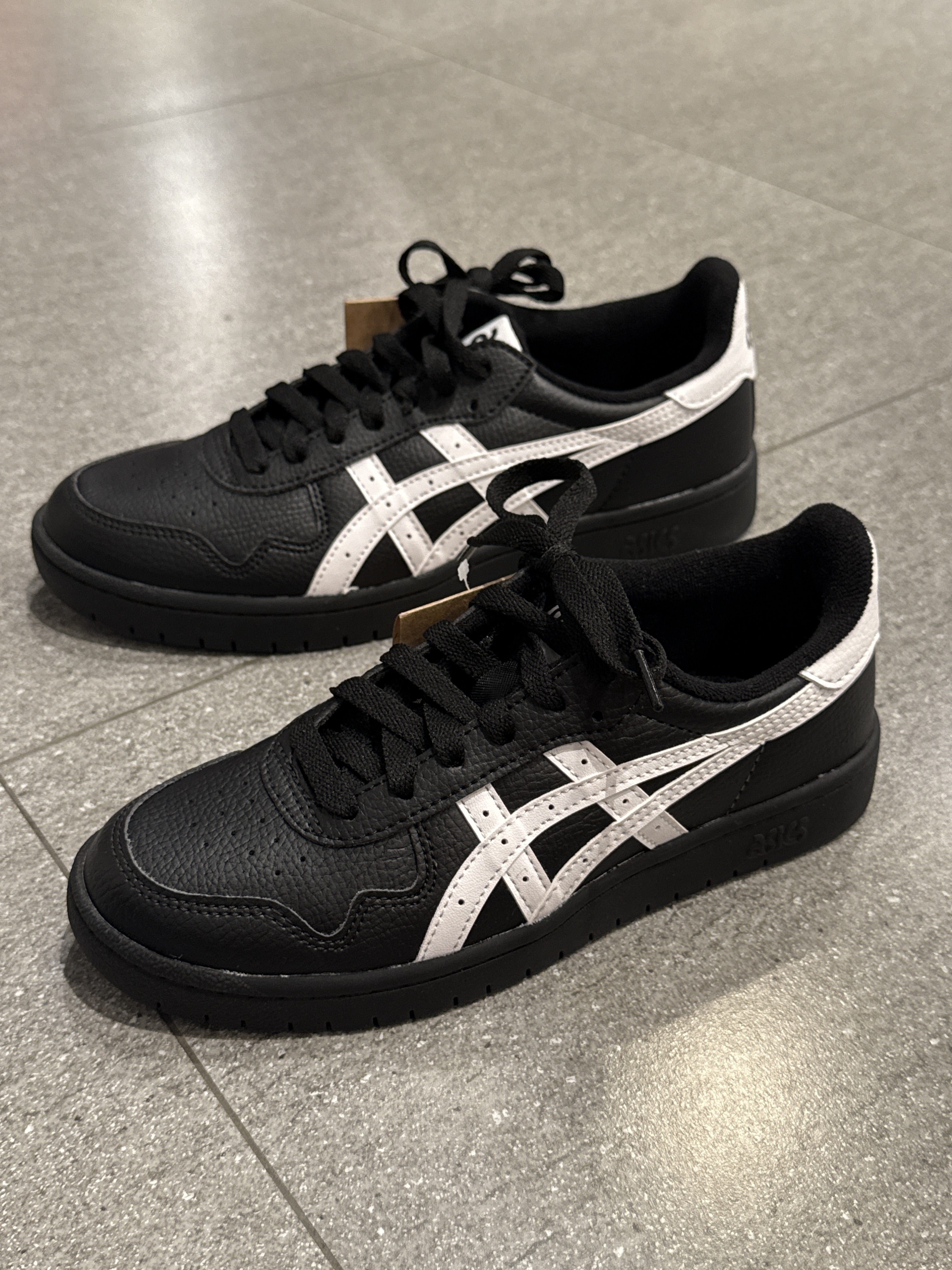 「現貨快速出貨」 Asics Japan S 全黑 皮革 白線 亞瑟士 黑白 板鞋 1203A033-001
