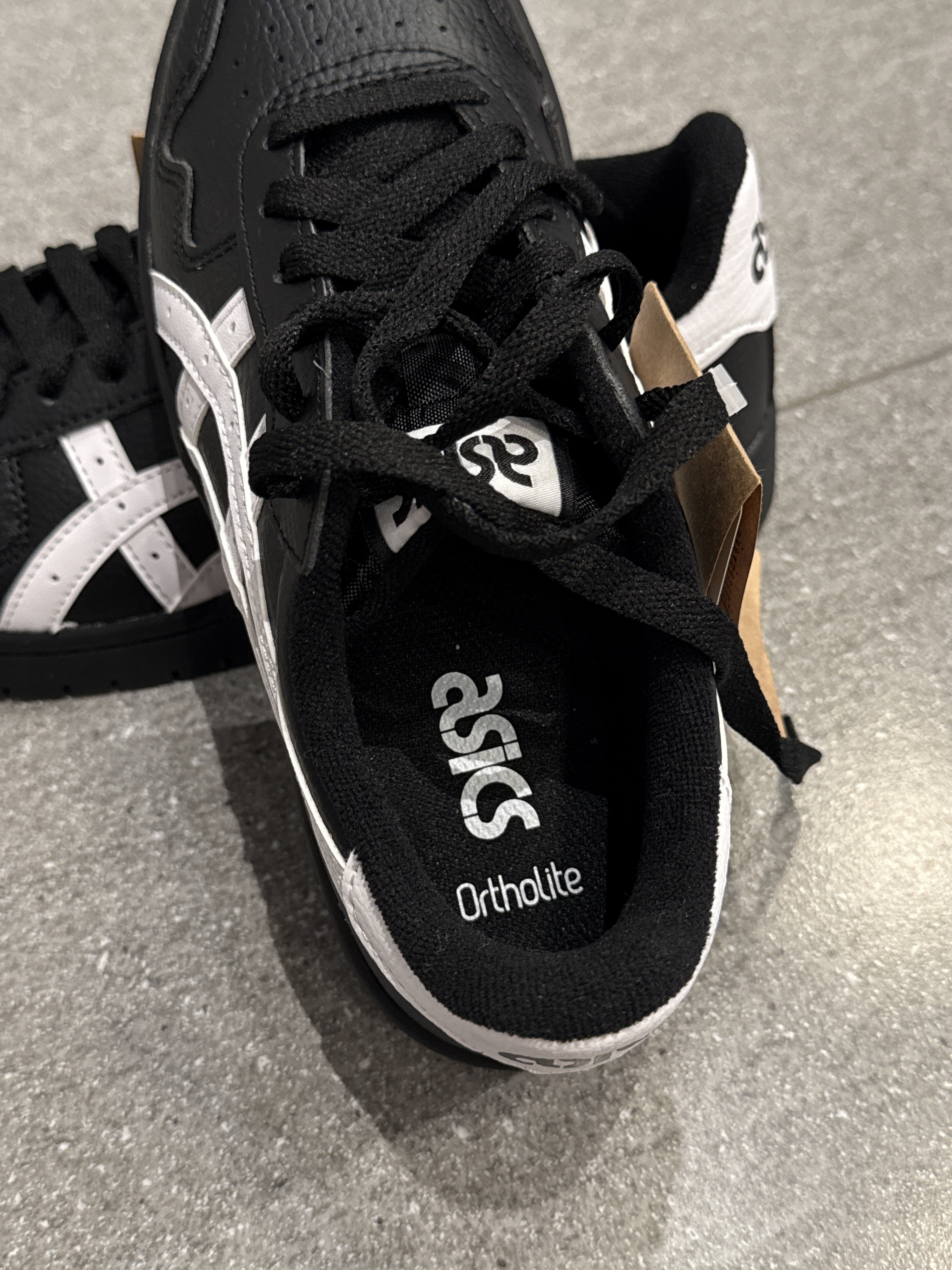 「現貨快速出貨」 Asics Japan S 全黑 皮革 白線 亞瑟士 黑白 板鞋 1203A033-001