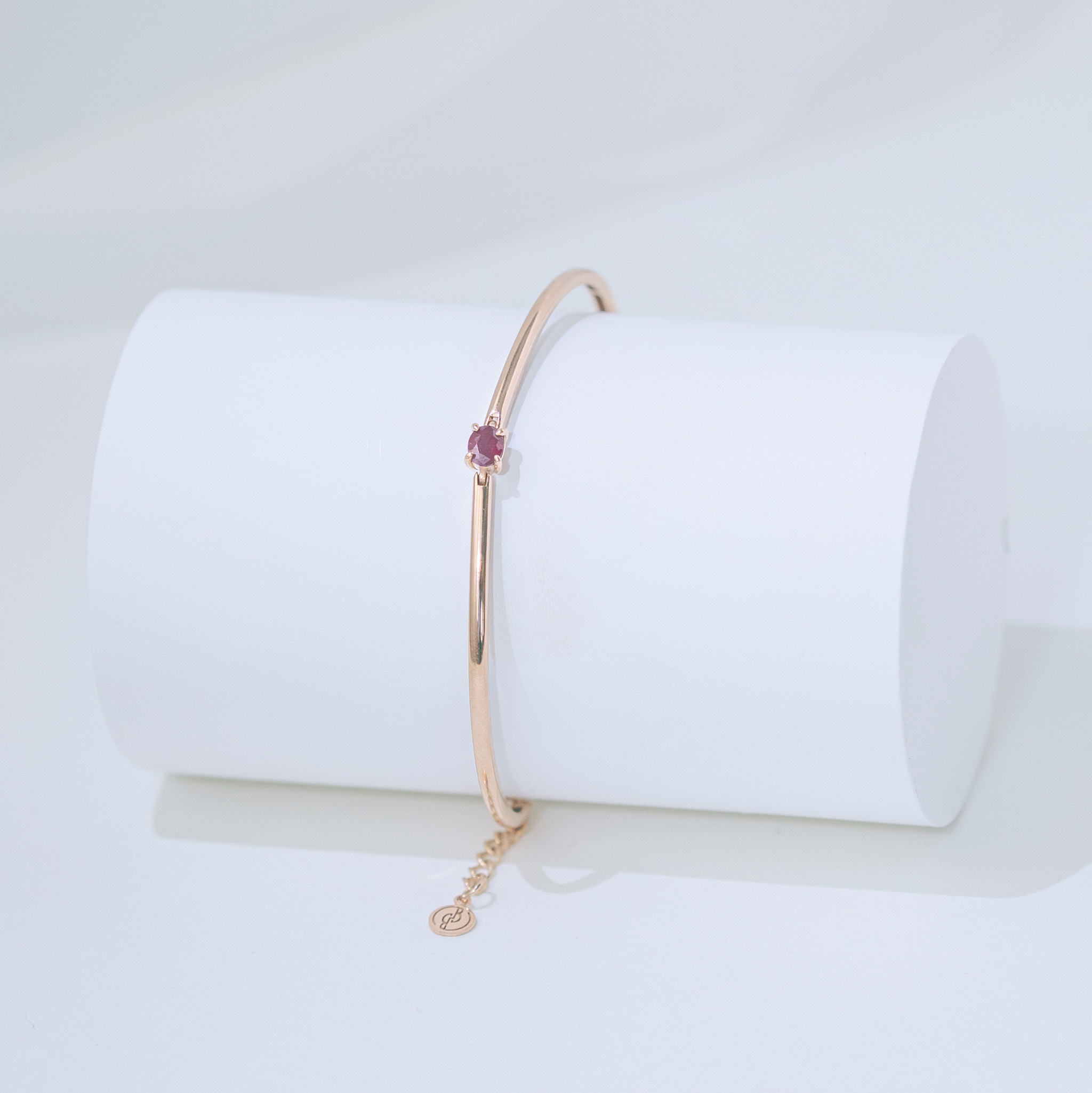 14K四爪橢圓紅寶石半硬式手鐲