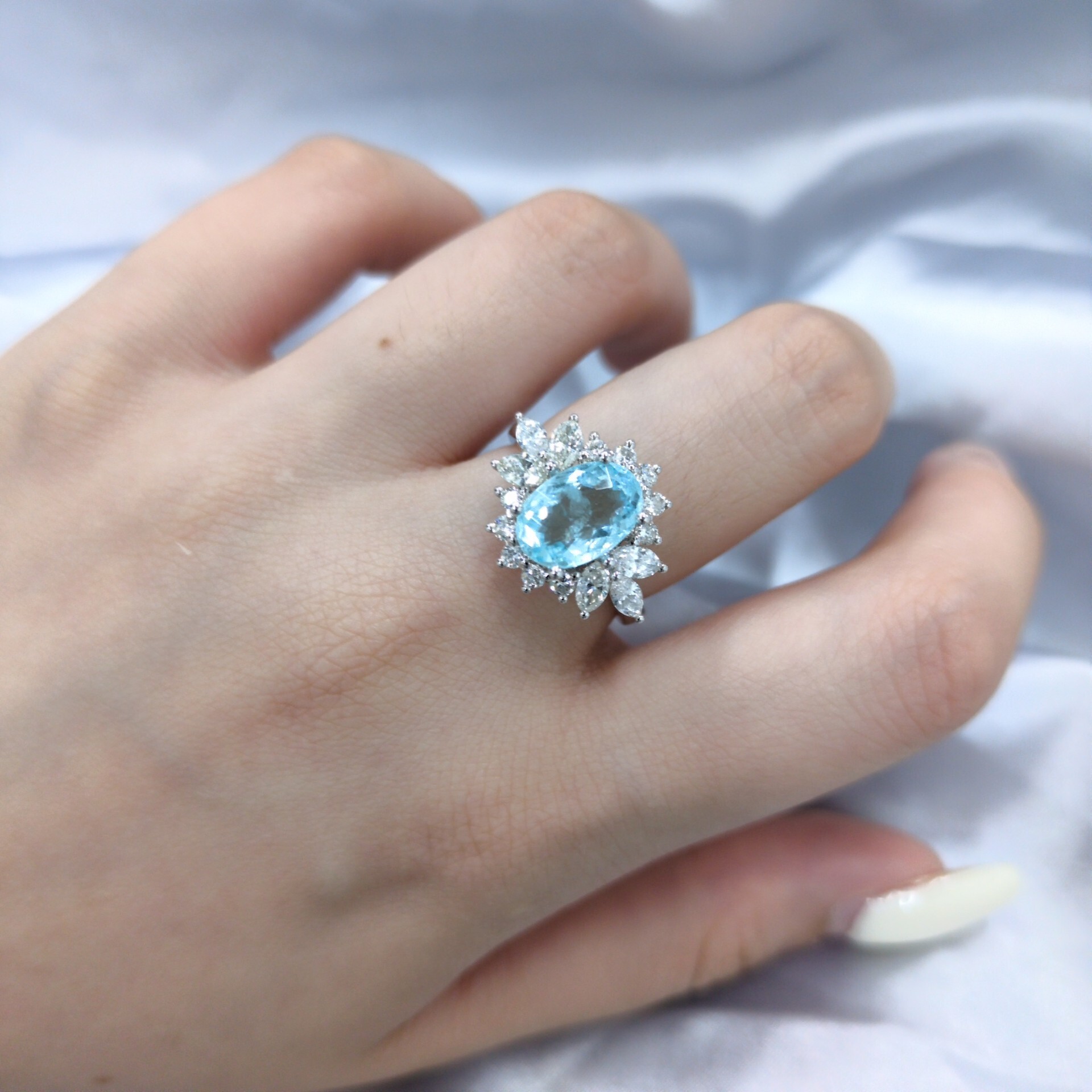 18K White Gold 2.32ct Paraiba and Diamond Ring