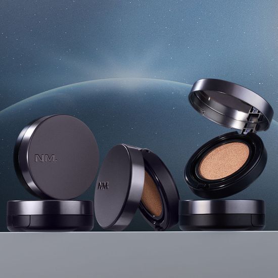 NAMING. 零重力無瑕氣墊粉底 附補充裝【5款色號】