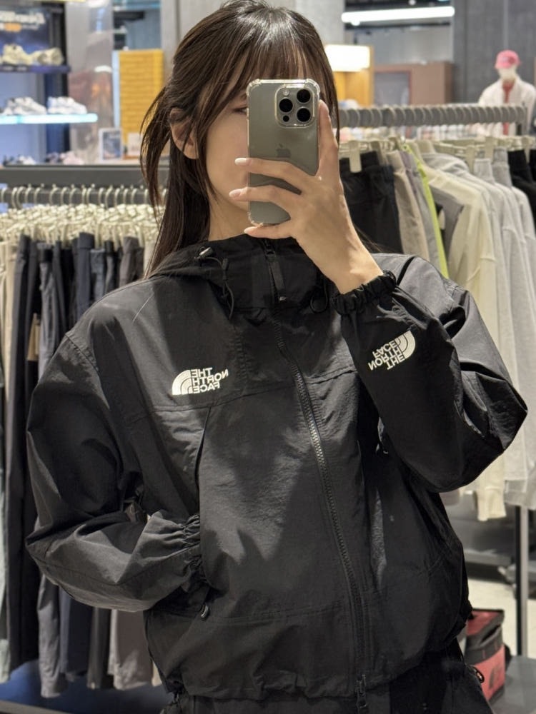 【OWN】The North Face MOUNTAIN 連帽外套 風衣 登山 露營 短版 女生限定 黑色 白黑 灰紫 NJ3BR33A